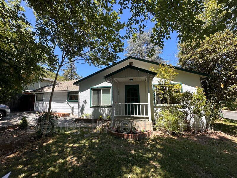 House for rent at 1338 Helen Ave, Ukiah, CA 95482