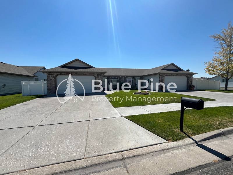 House for rent at 3794 John Adams Parkway, Idaho Falls, ID 83406