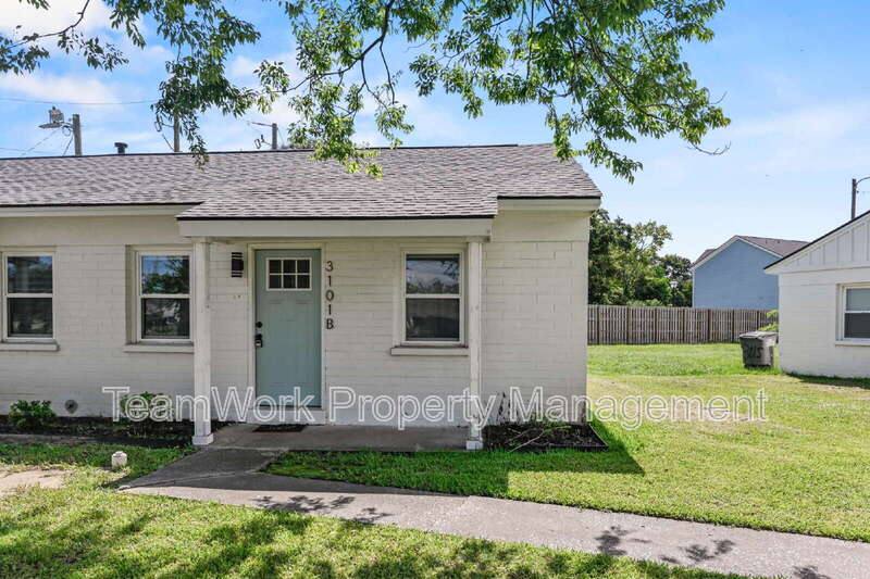 Apartment for rent at 3101 B Azalea Dr, North Charleston, SC 29405