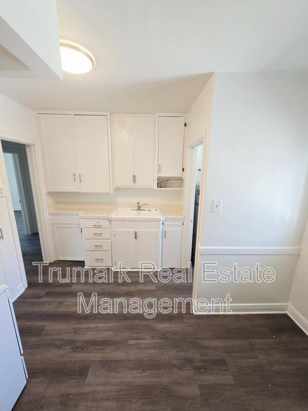 Apartment for rent at 1457 E Wilson Ave, Glendale, CA 91206