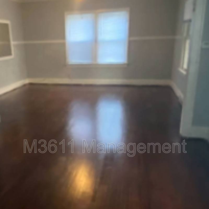 Apartment for rent at 800 F St, Lincoln, NE 68508