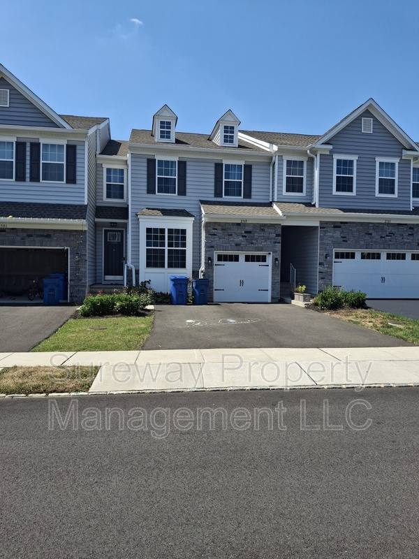 Townhouse for rent at 2503 Charleston Dr, Glassboro, NJ 08028