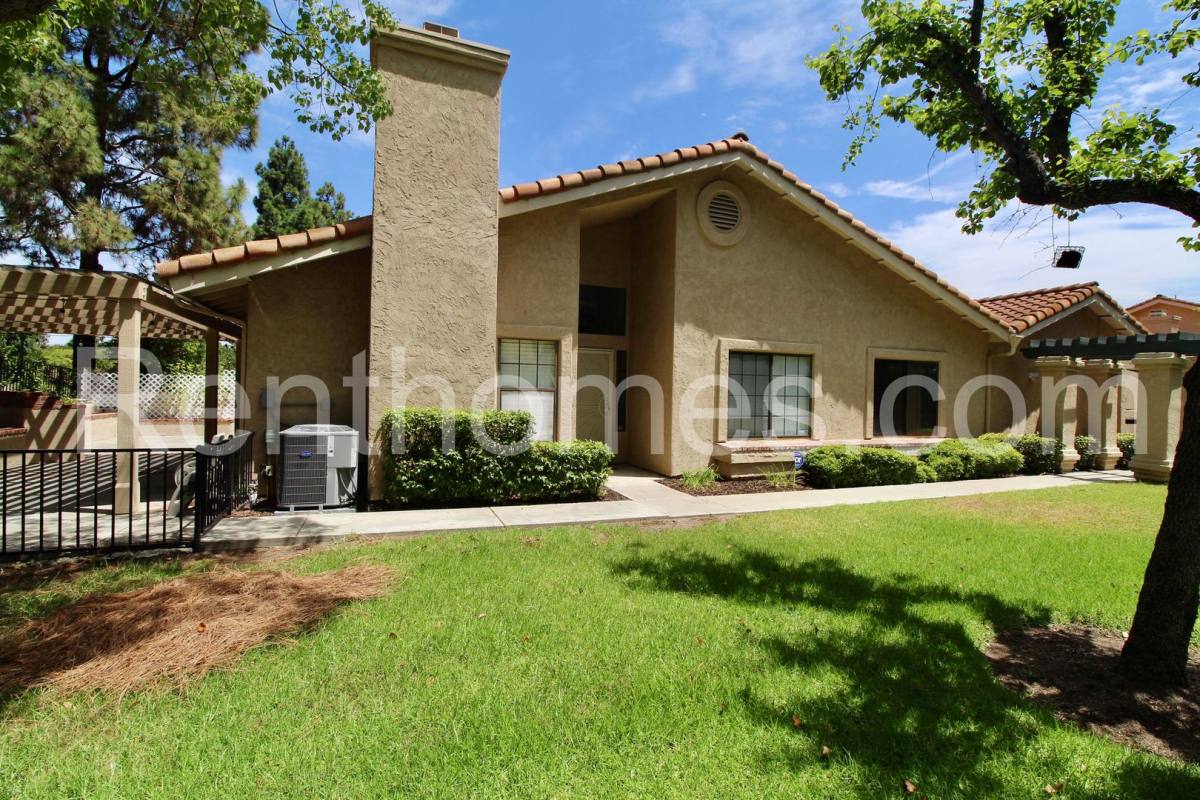 House for rent at 15730 Via Calanova, San Diego, CA 92128