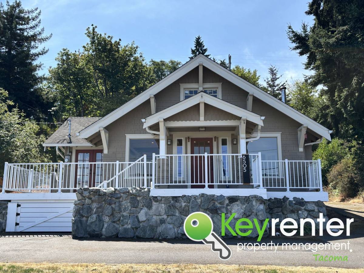House for rent at 6505 Dash Point Blvd NE, Tacoma, WA 98422