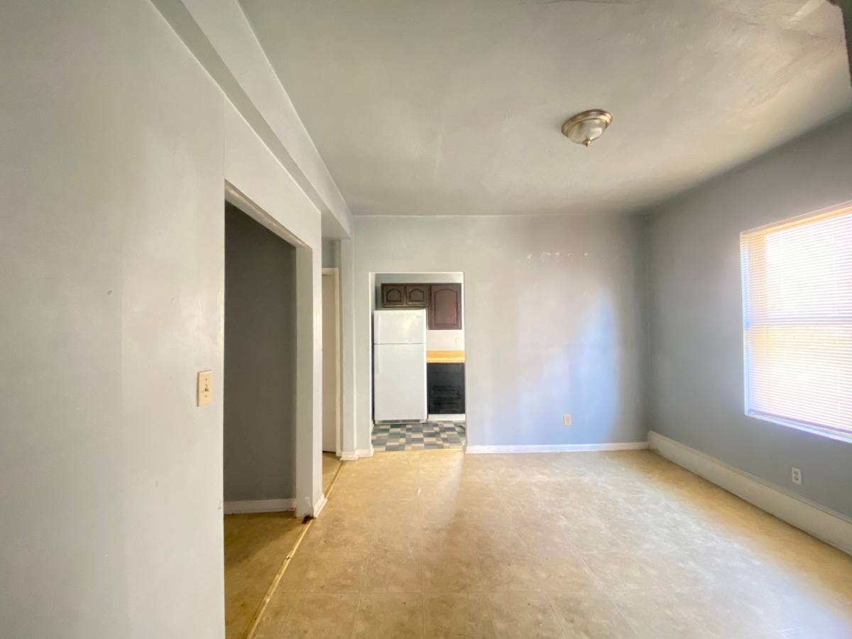 Apartment for rent at 11 Patton Ave NE, Roanoke, VA 24016