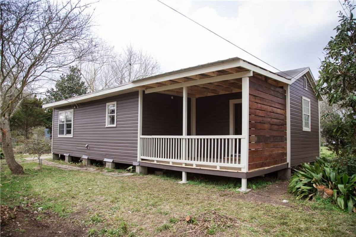 House for rent at 2516 Bank St, Lake Charles, LA 70601