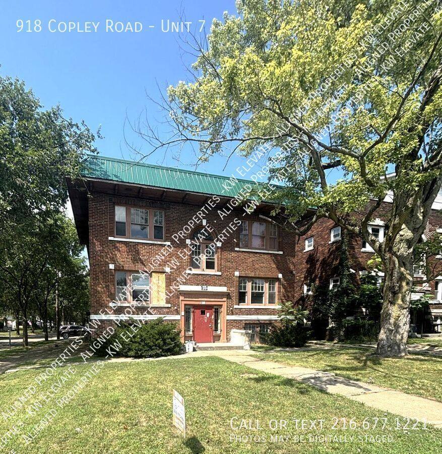 Apartment for rent at 918 Copley Rd #7, Akron, OH 44320