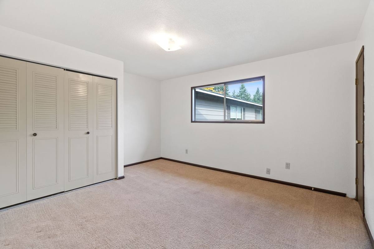Townhouse for rent at 717 NE 82nd Ave, Vancouver, WA 98664