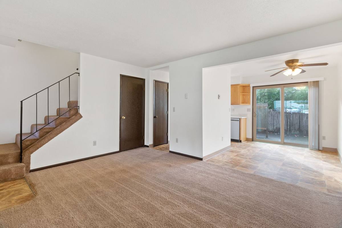 Townhouse for rent at 717 NE 82nd Ave, Vancouver, WA 98664