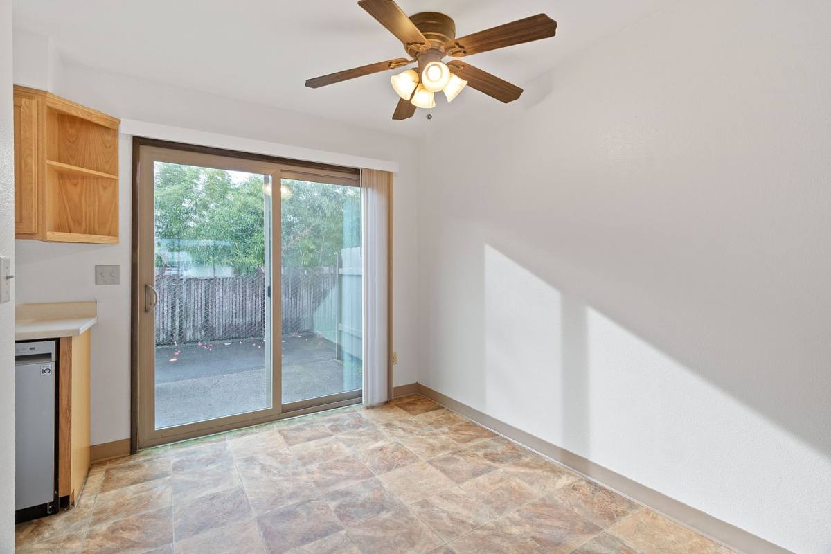 Townhouse for rent at 717 NE 82nd Ave, Vancouver, WA 98664