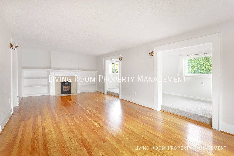 House for rent at 2908 NE Skidmore St, Portland, OR 97211