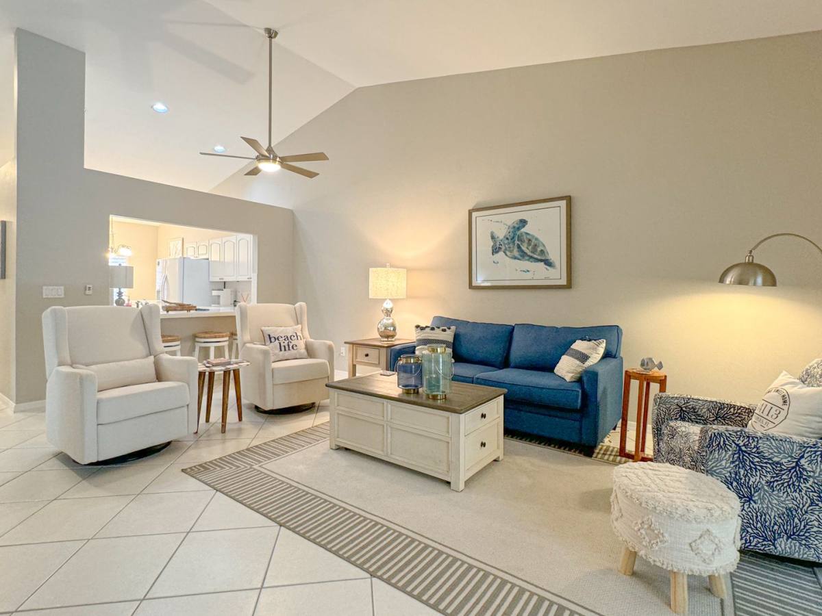 House for rent at 470 Saint Andrews Blvd, Naples, FL 34113