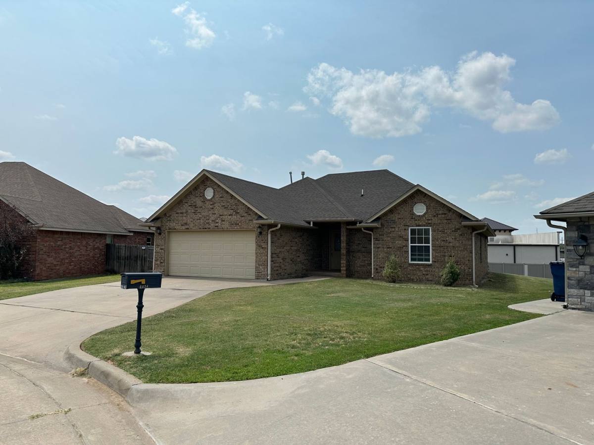 House for rent at 4428 Peachtree Dr, Shawnee, OK 74804