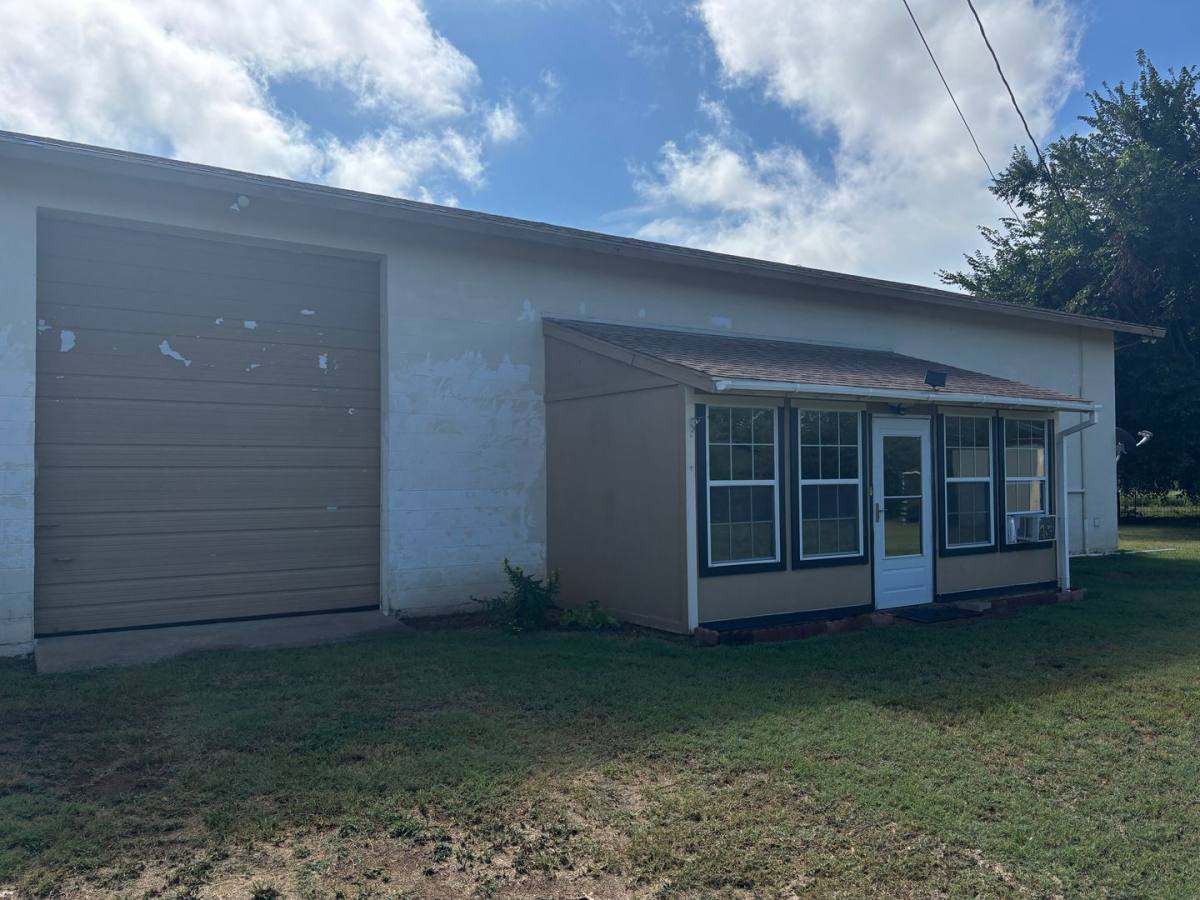 House for rent at 1214 Desvoignes Rd, Denison, TX 75021