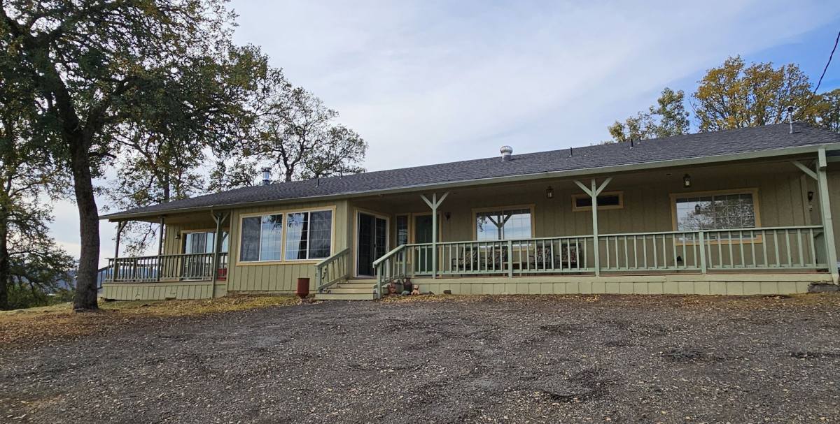 House for rent at 19602 Hartman Rd, Hidden Valley Lake, CA 95467