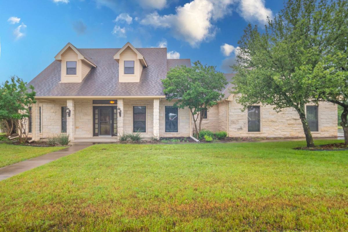 House for rent at 190 Deer Creek Dr, Aledo, TX 76008