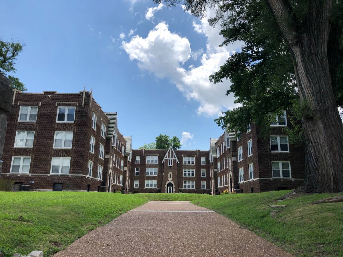 Apartment for rent at 3304 Russell Blvd, Saint Louis, MO 63104