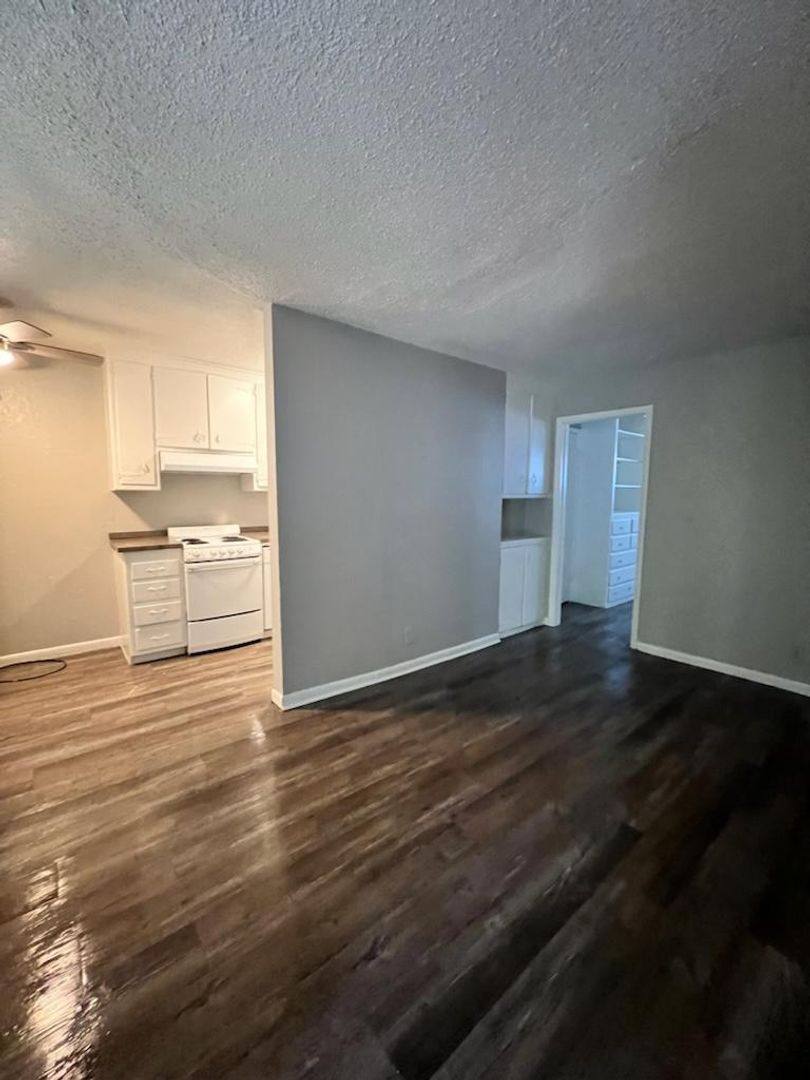 Apartment for rent at 1133 S Quincy Ave, Tulsa, OK 74112