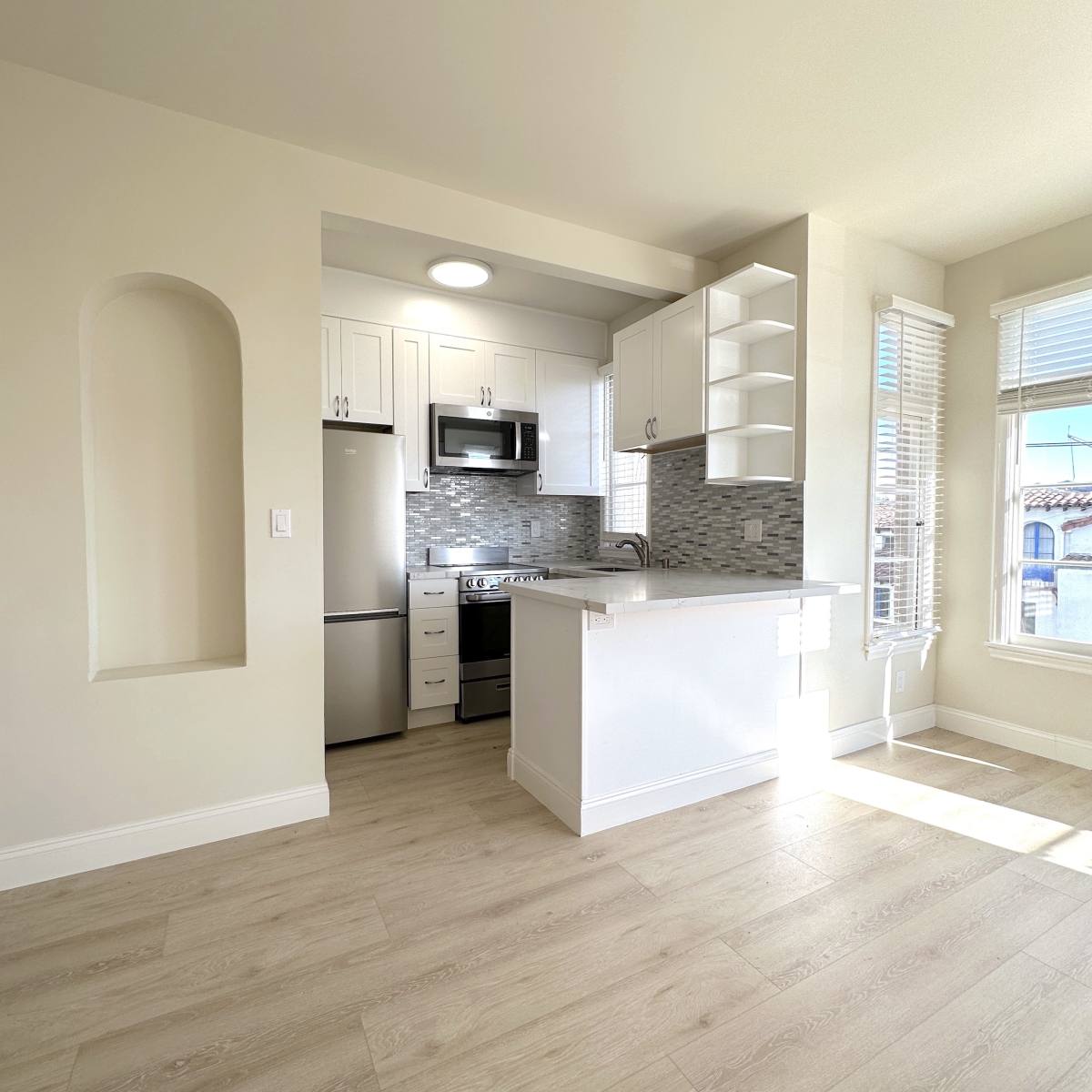 633 Alma Ave #8, Oakland, CA 94610