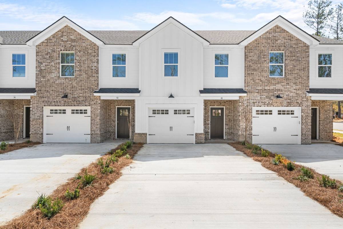 Apartment for rent at 2589 Harris Trail, Richmond Hill, GA 31324