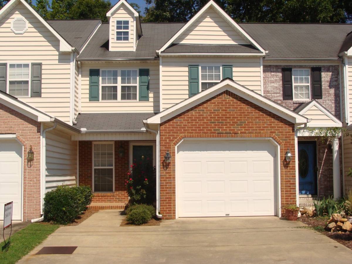 House for rent at 426 Village Place, Oxford, AL 36203