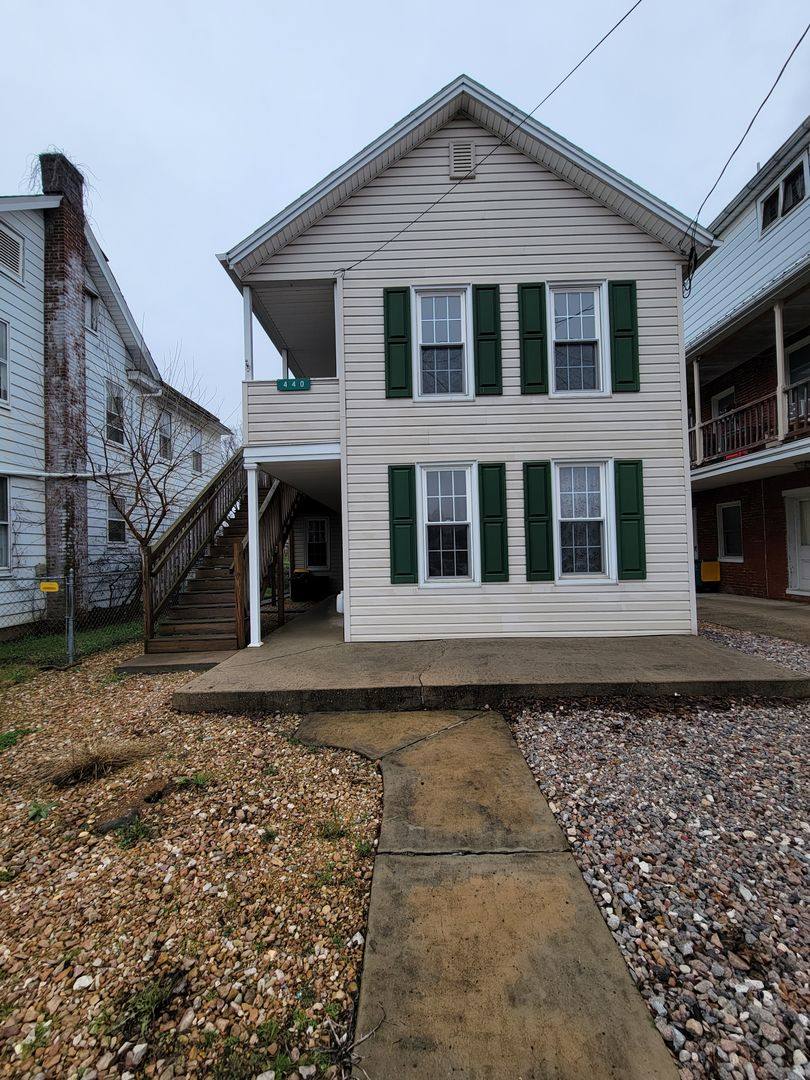 House for rent at 440 E Queen St, Chambersburg, PA 17201