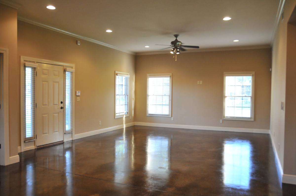 Apartment for rent at 497 Wesley Place A-B, Tuscaloosa, AL 35401