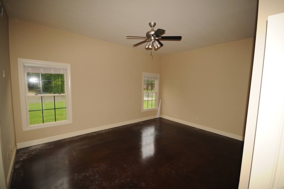 Apartment for rent at 497 Wesley Place A-B, Tuscaloosa, AL 35401