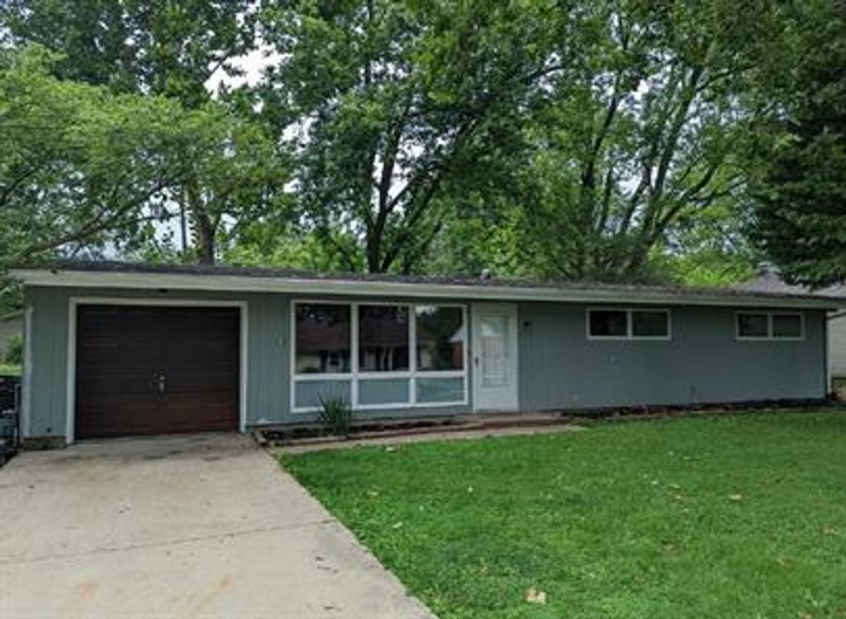 House for rent at 714 Breen Dr, Champaign, IL 61820