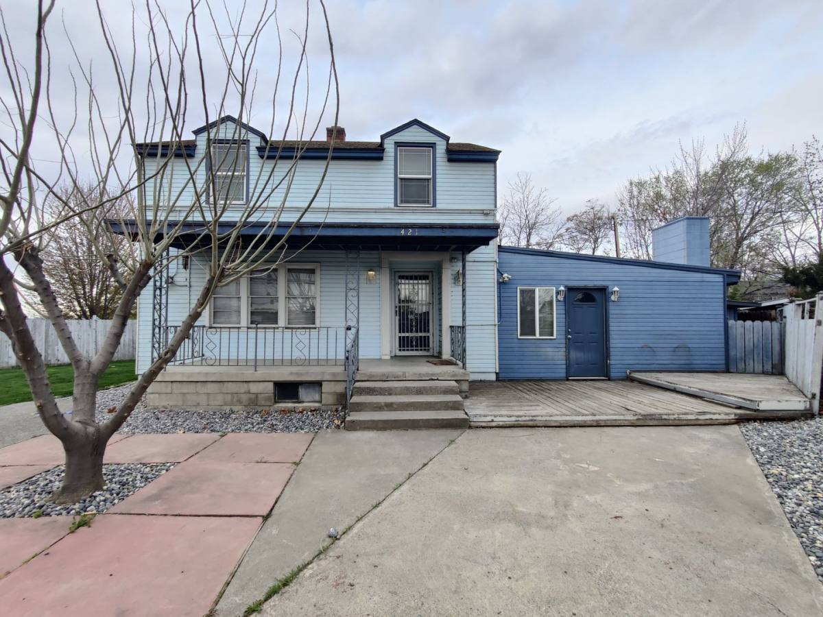 House for rent at 421 George Washington Way, Richland, WA 99352