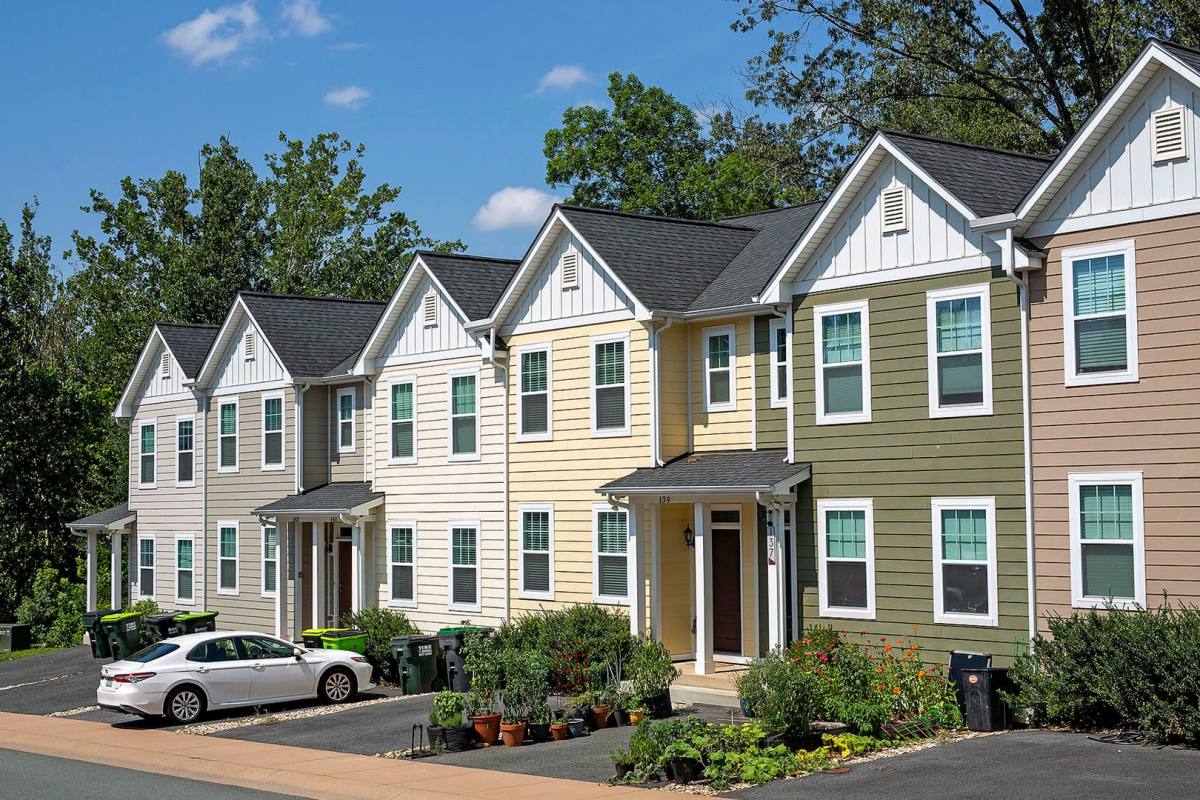 Townhouse for rent at 139 Longwood Dr, Charlottesville, VA 22903