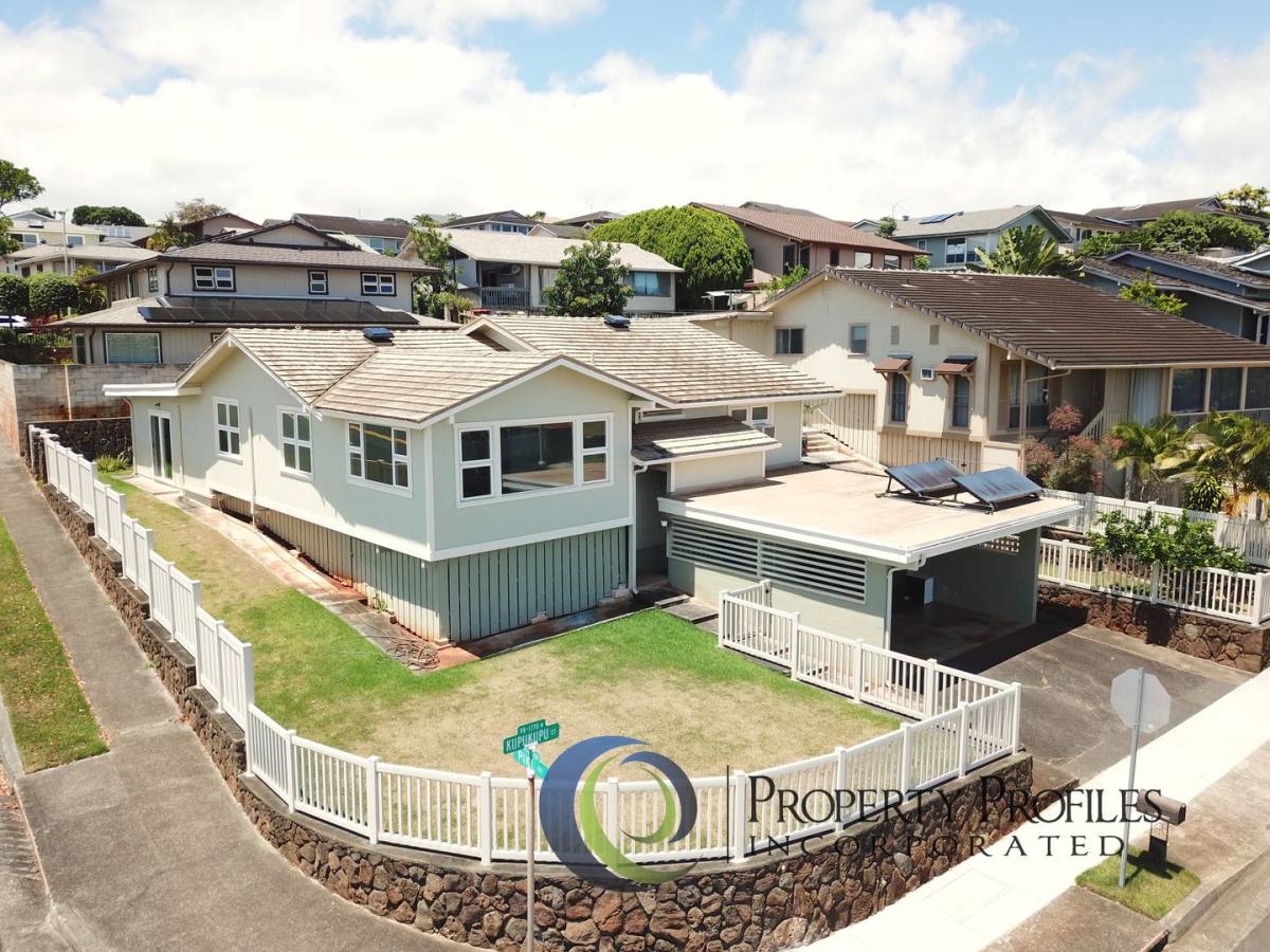 House for rent at 98-1774 Kupukupu St, Aiea, HI 96701