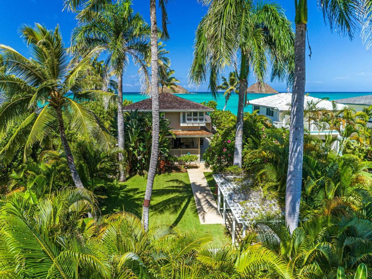 House for rent at 1270 Mokulu Dr, Kailua, HI 96734
