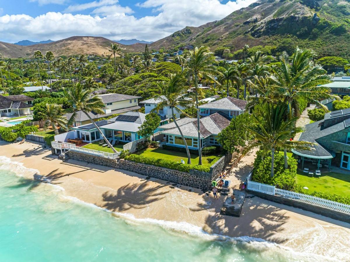 House for rent at 1270 Mokulu Dr, Kailua, HI 96734