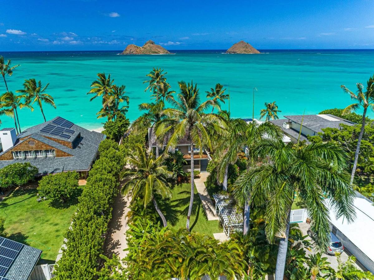 House for rent at 1270 Mokulu Dr, Kailua, HI 96734