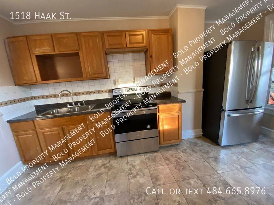 House for rent at 1518 Haak St, Reading, PA 19602