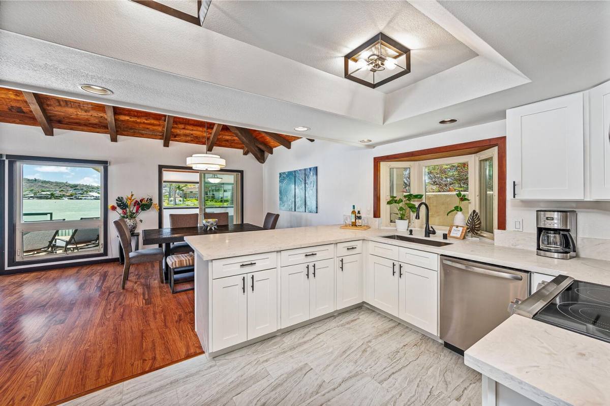 House for rent at 7087 Ehu Wai Place, Honolulu, HI 96825