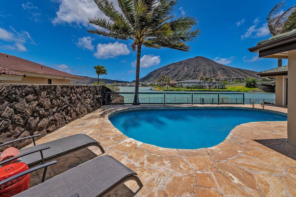 House for rent at 7087 Ehu Wai Place, Honolulu, HI 96825