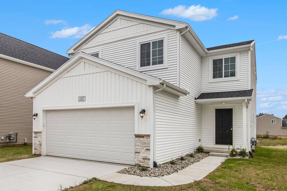 House for rent at 2247 Richardson Court, Waterford, MI 48327