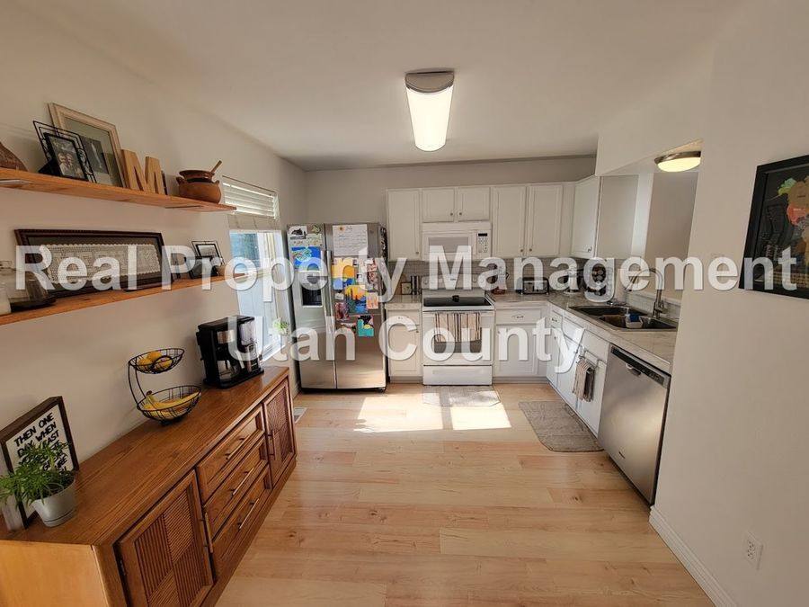 Townhouse for rent at 7971 Wycliffe Way, Eagle Mountain, UT 84005