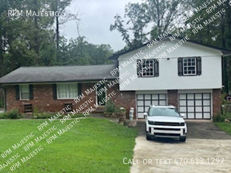 House for rent at 5202 Edgemoor Dr, Norcross, GA 30071