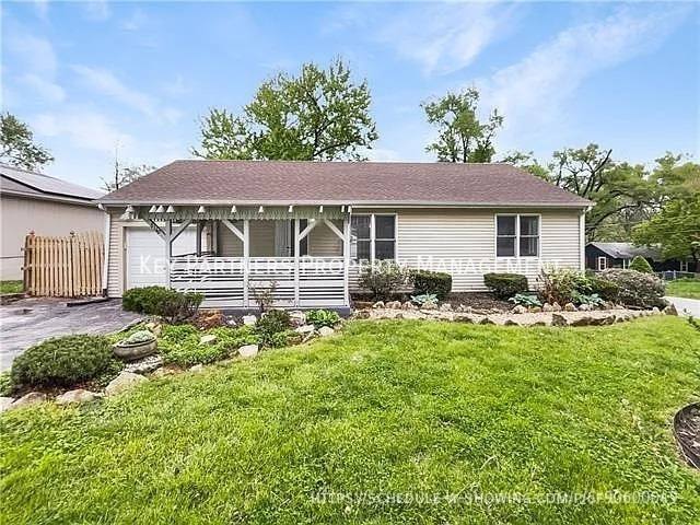 House for rent at 8149 Grand Ave, Kansas City, MO 64114