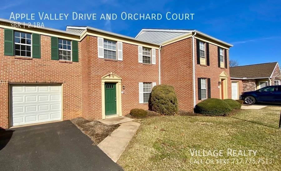 Townhouse for rent at 110 Orchard Court, Red Lion, PA 17356