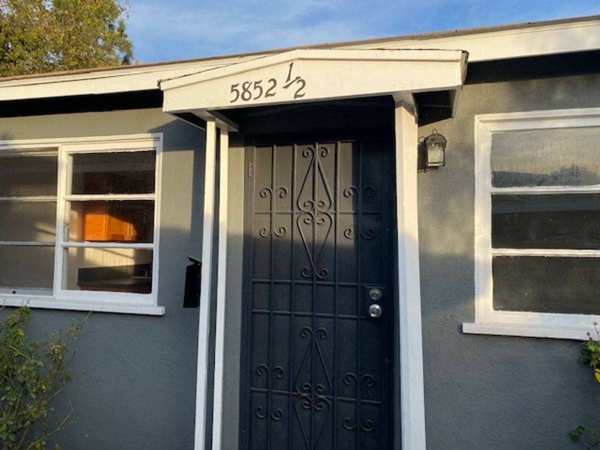 Apartment for rent at 5848-52 Ludell St, Bell Gardens, CA 90201