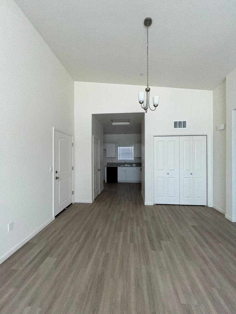 Apartment for rent at 4112-4116 E Kaweah Ave, Visalia, CA 93292