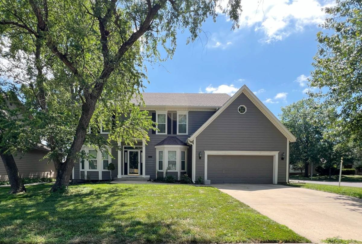 House for rent at 12843 Perry St, Overland Park, KS 66213