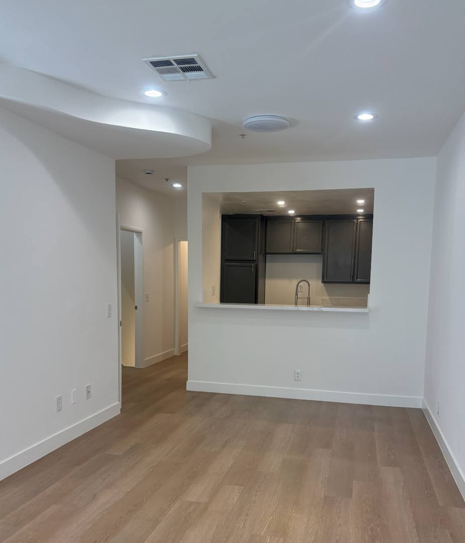 Condo for rent at 9919 Sepulveda, Mission Hills, CA 91345