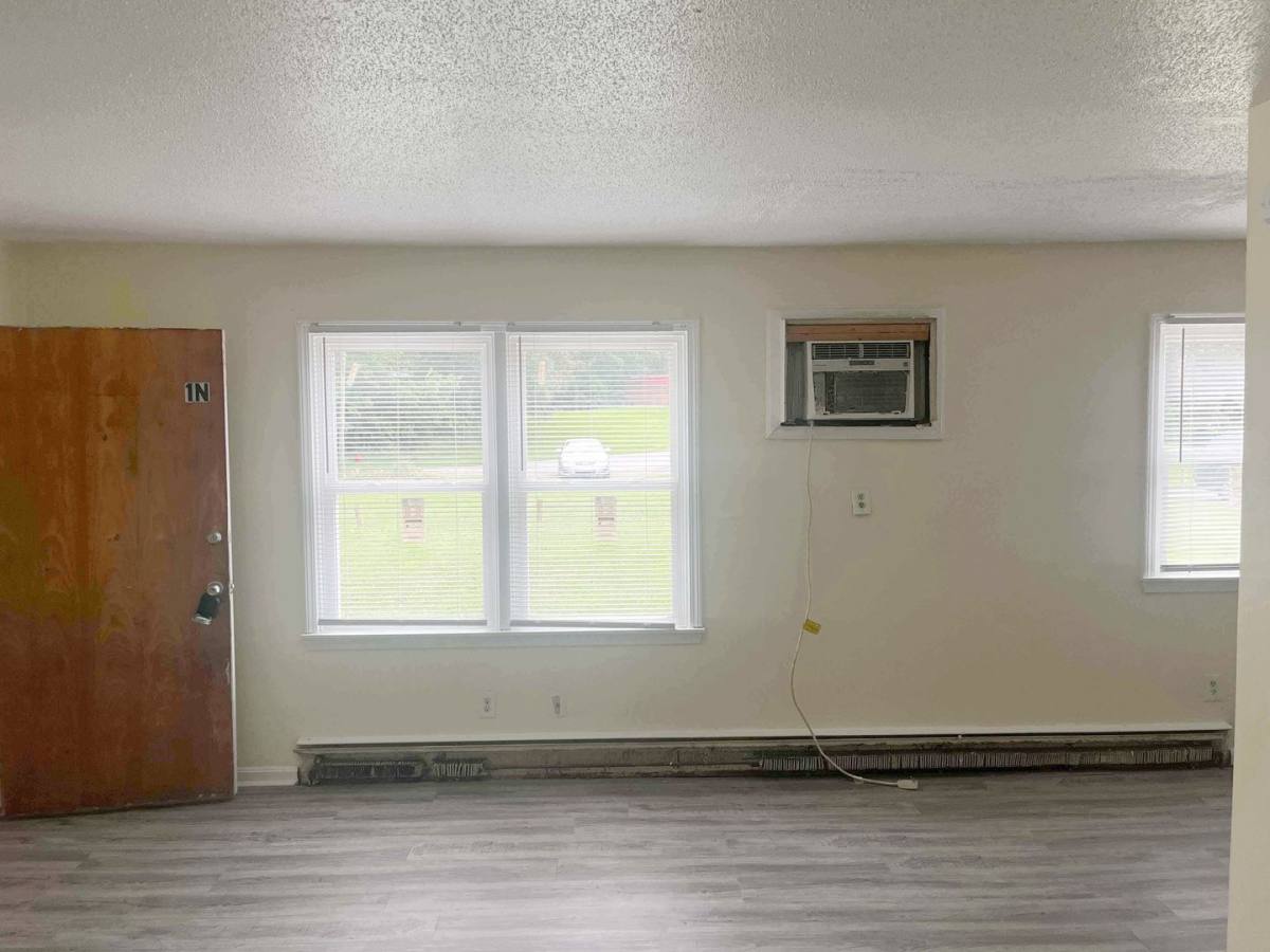 Apartment for rent at 101 Navaho Court, Radcliff, KY 40160
