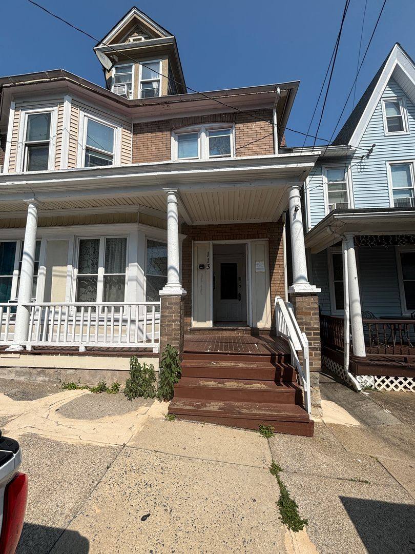 Apartment for rent at 113 N 8th St, Easton, PA 18042