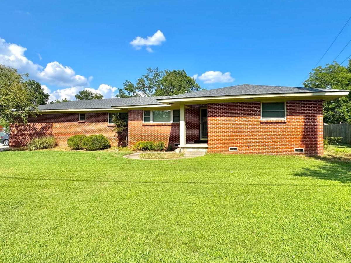 House for rent at 1600 S 9th St, McAlester, OK 74501